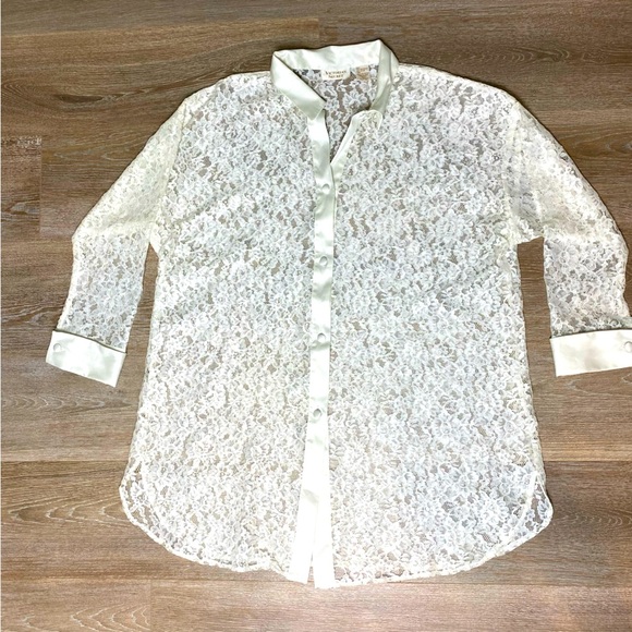 Vintage Victoria’s Secret Gold Label Button Down with Sleeves Size M/L - Picture 1 of 8